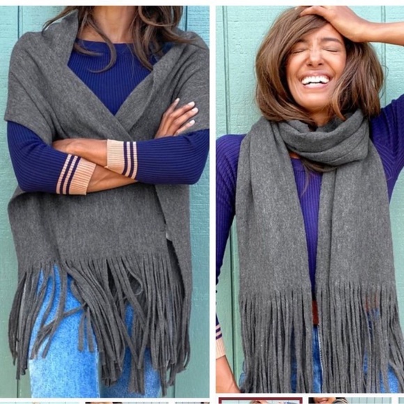 Lucky Brand Charcoal Gray Fringe Scarf NWT - Picture 3 of 8